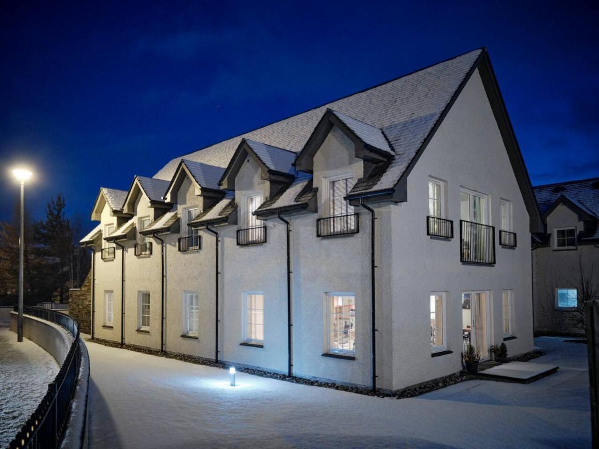The Steadings, Aviemore Luxury 5 Star Rated 3 Bed With Home Cinema Garden And Parking エクステリア 写真