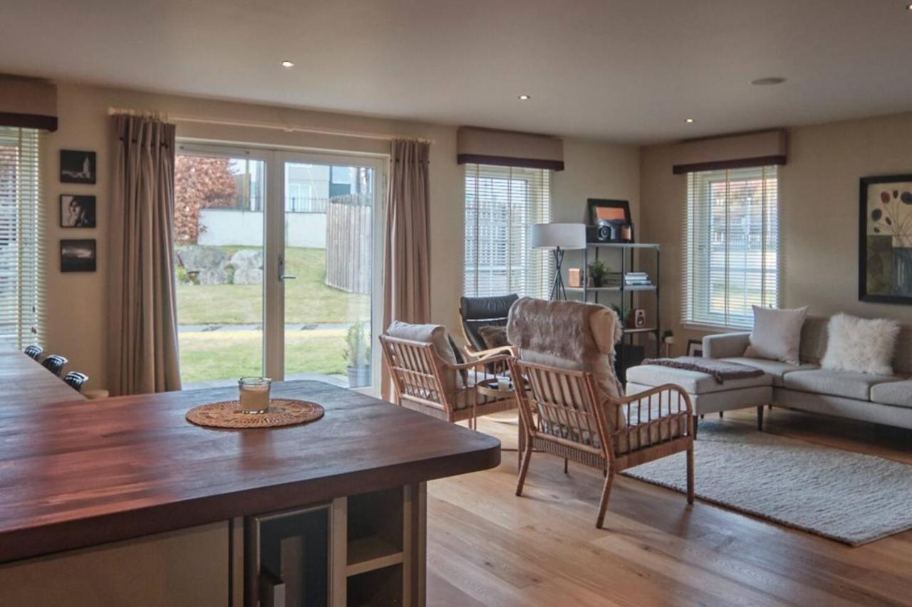 The Steadings, Aviemore Luxury 5 Star Rated 3 Bed With Home Cinema Garden And Parking エクステリア 写真