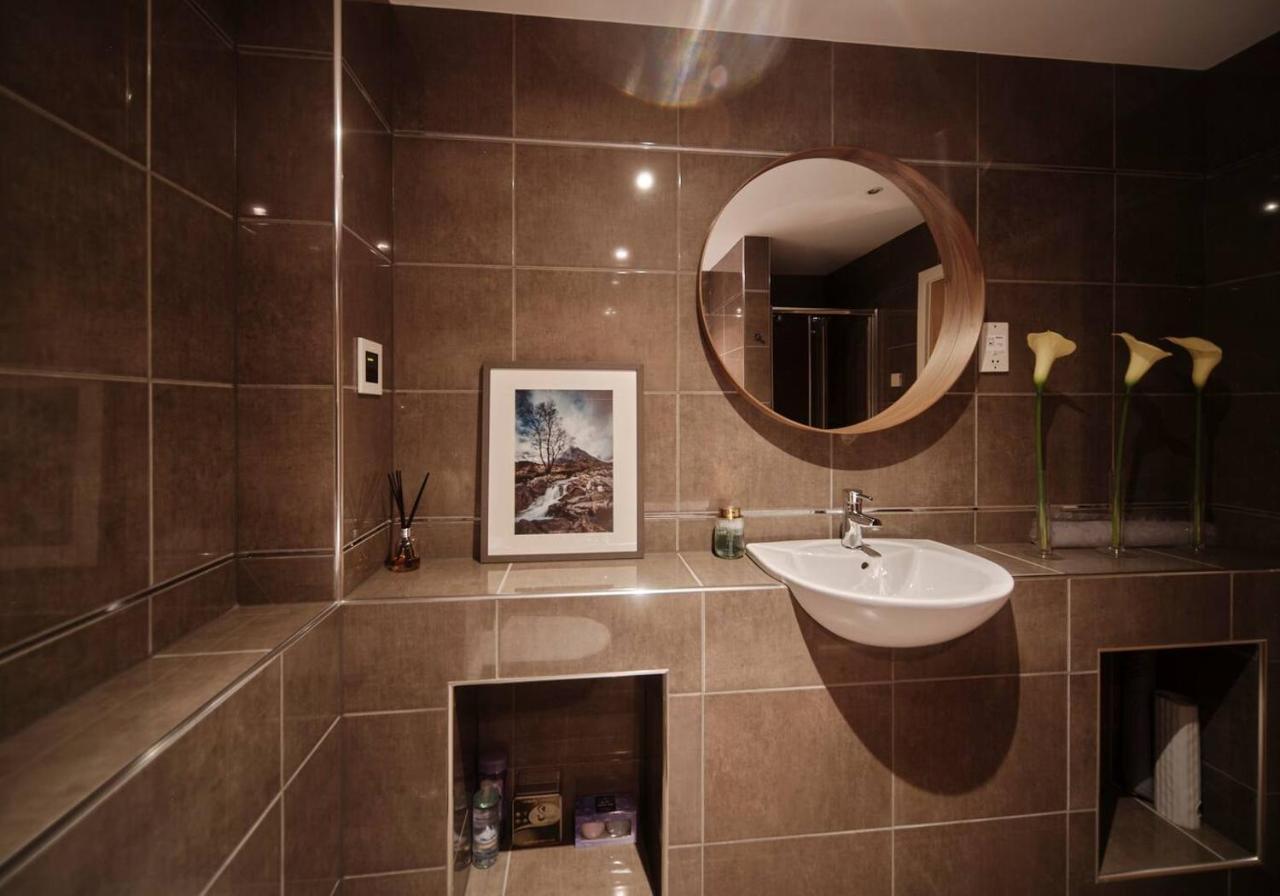 The Steadings, Aviemore Luxury 5 Star Rated 3 Bed With Home Cinema Garden And Parking エクステリア 写真
